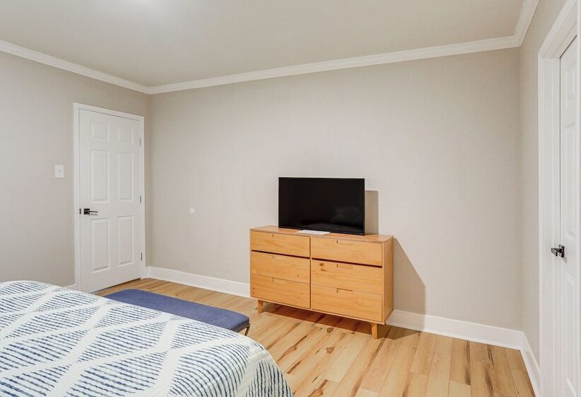 Fully Renovated Home ~ 1 Mi To Downtown Hammond!