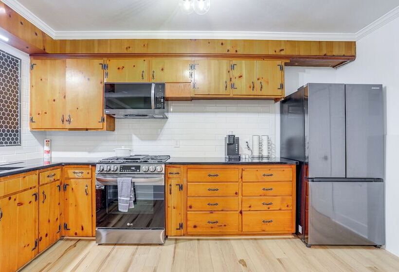 Fully Renovated Home ~ 1 Mi To Downtown Hammond!