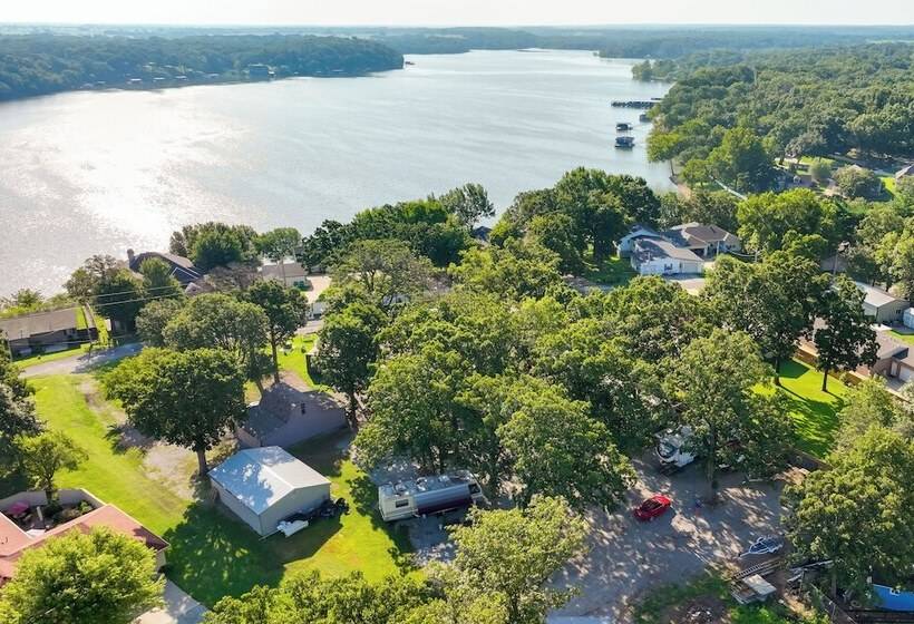 Grove Cabin W/ Private Hot Tub Near Grand Lake!