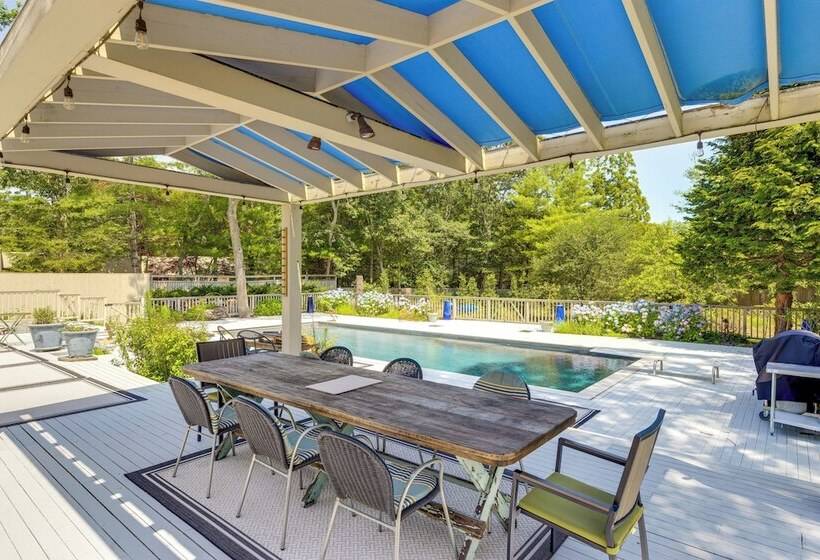 Hamptons Home W/ Private Pool, 1 Mi To Beach!
