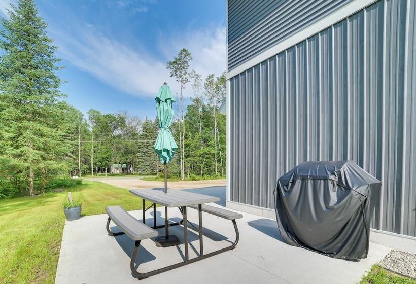 Higgins Lake Barndominium W/ Boat Parking!