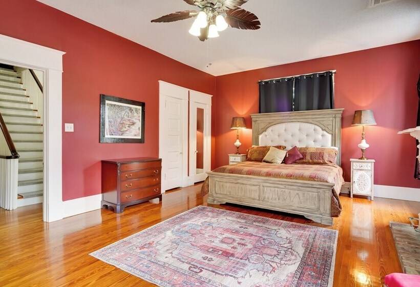 Historic Lake Charles Estate: Walk To Downtown!