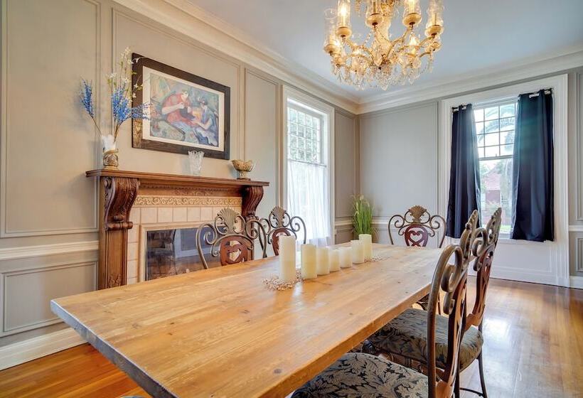 Historic Lake Charles Estate: Walk To Downtown!