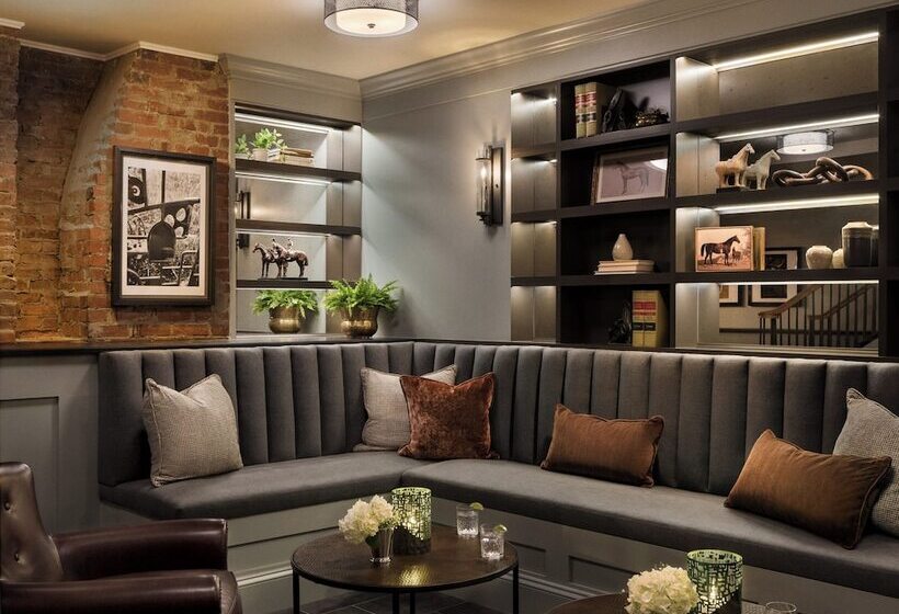 فندق 1313 West Luxury Boutique