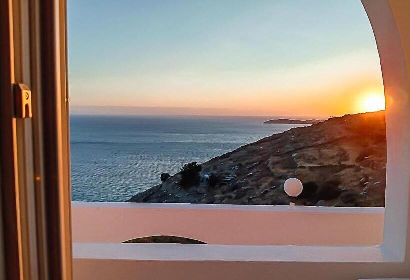 فندق Andros Seaview