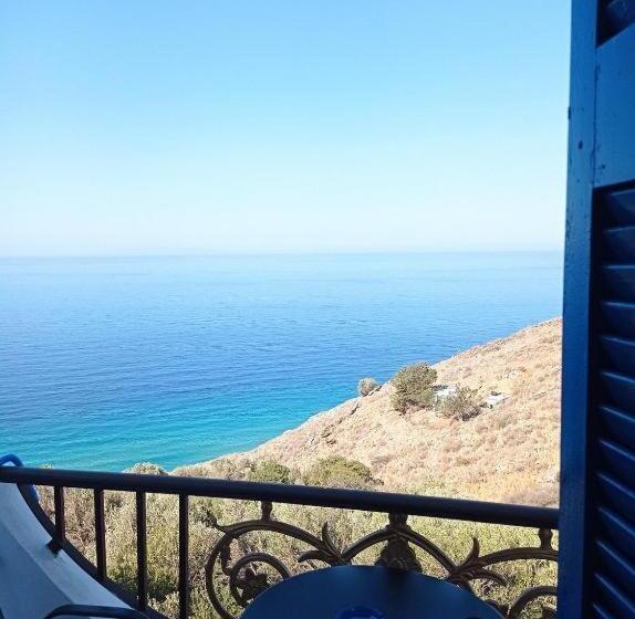 בית מלון כפרי Andros Seaview