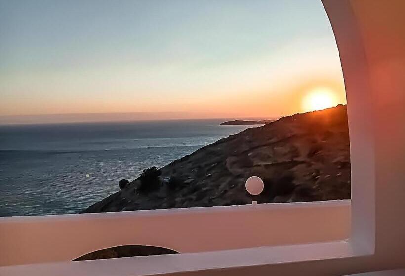 בית מלון כפרי Andros Seaview