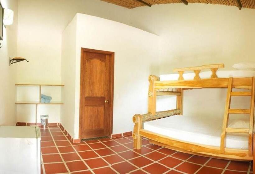 Отель Brisas La Gaviota Mariquita Tolima