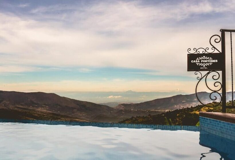 فندق Casa Portones