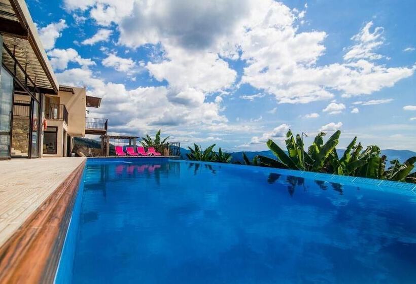 فندق Casa Portones