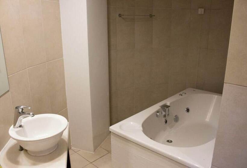 בית מלון כפרי Inoh