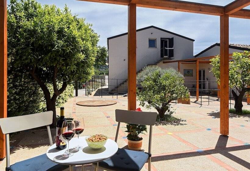 فندق ريفى Agriturismo Guerritore