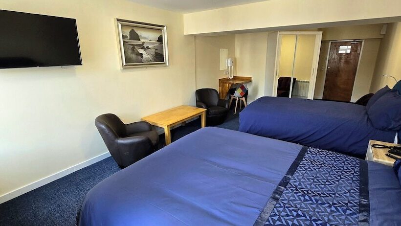 فندق The Carmichael   Hull City Centre