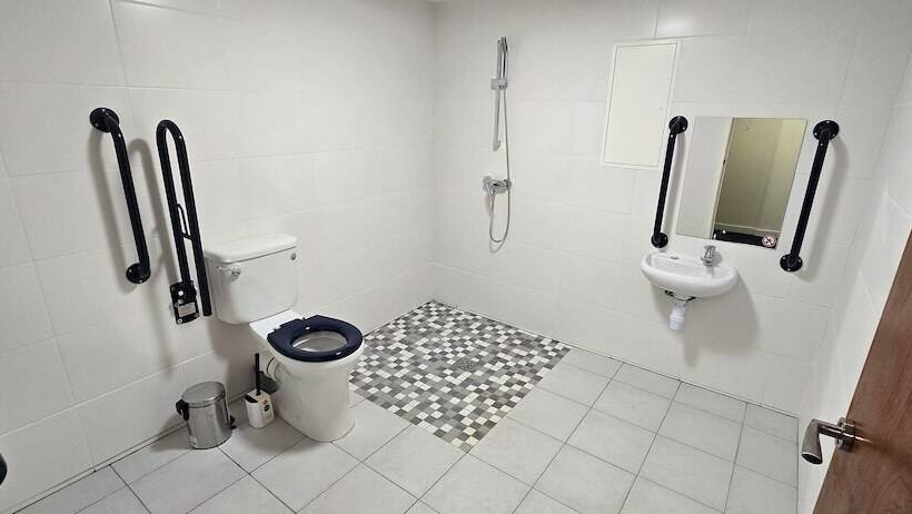 فندق The Carmichael   Hull City Centre