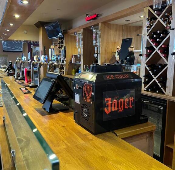 فندق The Carmichael   Hull City Centre