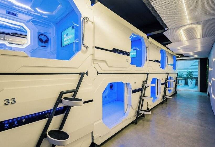 酒店 Underground Capsule