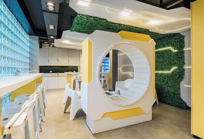 酒店 Underground Capsule