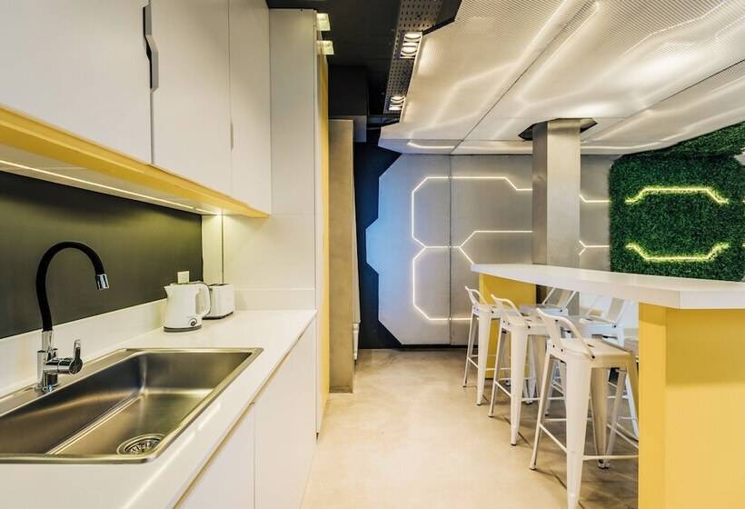 酒店 Underground Capsule