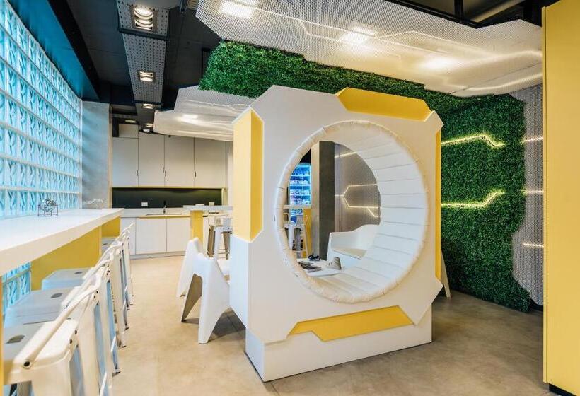 酒店 Underground Capsule