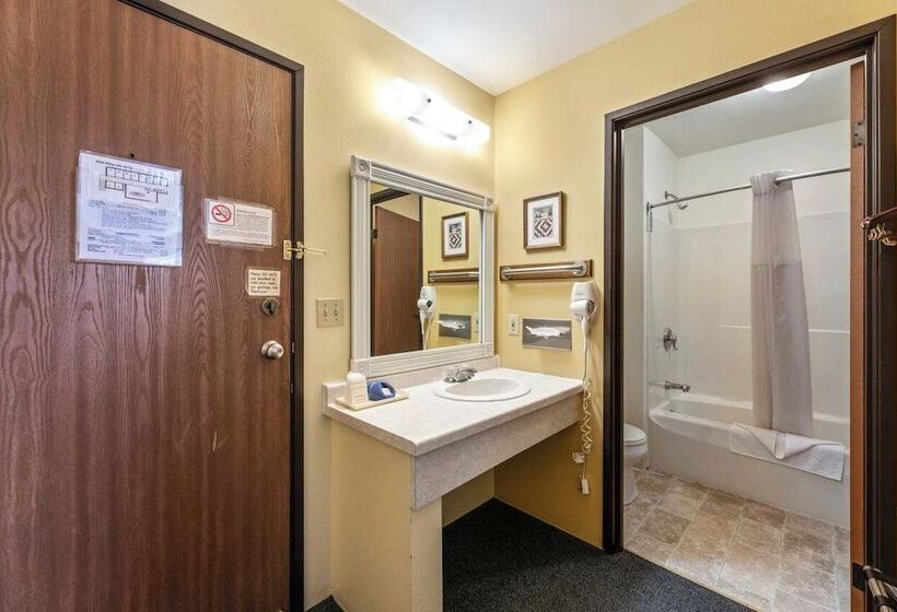 Iron Ridge Inn Motel