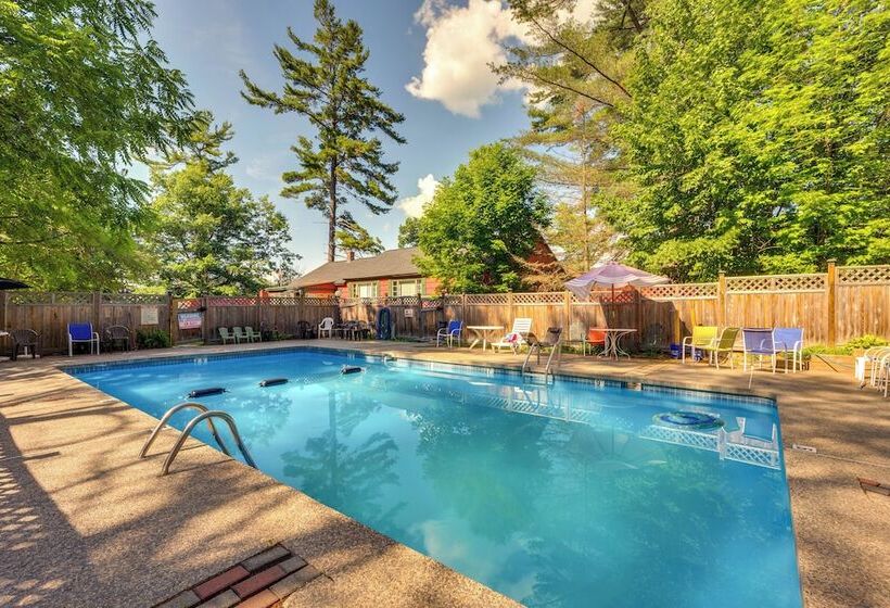 Laconia Resort Home < 2 Mi To Lake Winnipesaukee