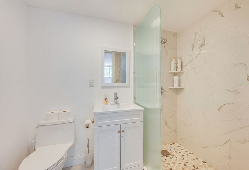 Laconia Resort Home < 2 Mi To Lake Winnipesaukee