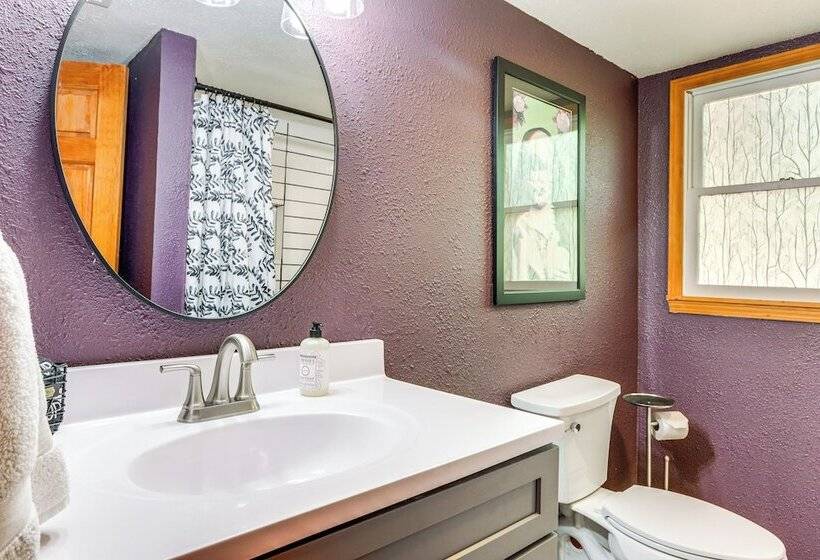 Lakefront Cabin < 3 Mi To Dtwn Eureka Springs!