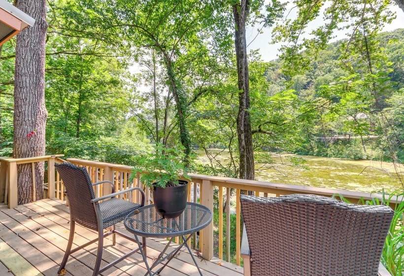 Lakefront Cabin < 3 Mi To Dtwn Eureka Springs!