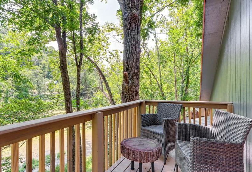 Lakefront Cabin < 3 Mi To Dtwn Eureka Springs!