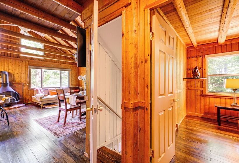 Lakefront Lusby Home W/ Fire Pit: 3 Mi To Beach!