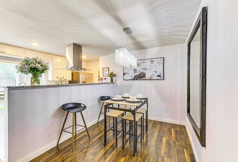 Near Lewisville Lake: Home In The Colony W/ Yard!