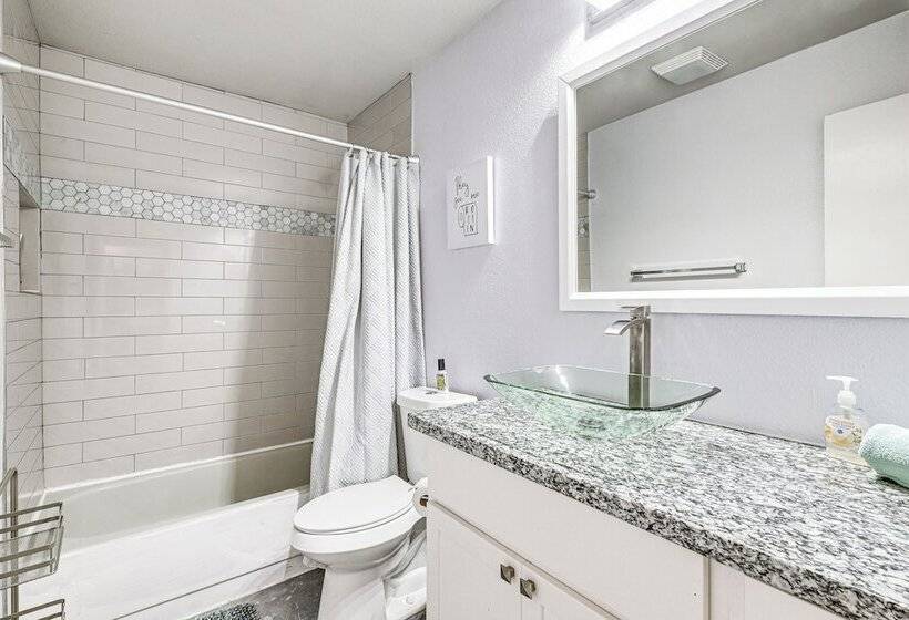 Near Lewisville Lake: Home In The Colony W/ Yard!