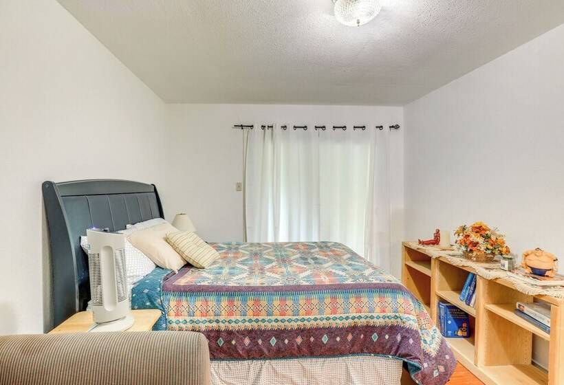 11 Mi To Dtwn: Luxe Home W/ Pool In Fort Worth