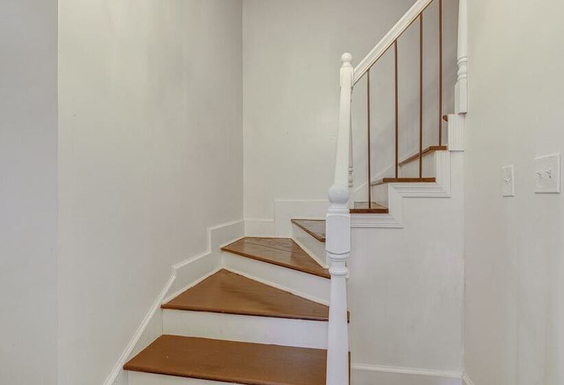 Memphis Home W/ Ping Pong ~ 4 Mi To Beale Street!