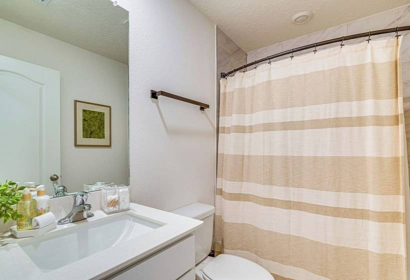 Modern Ocala Retreat   24 Mi To Rainbow Springs!