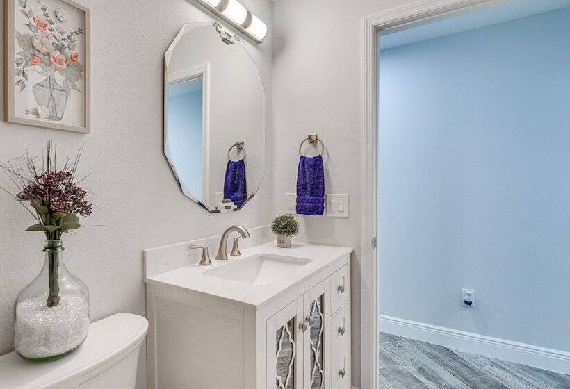 Palm Bay Home W/ Private Yard Near Beaches!