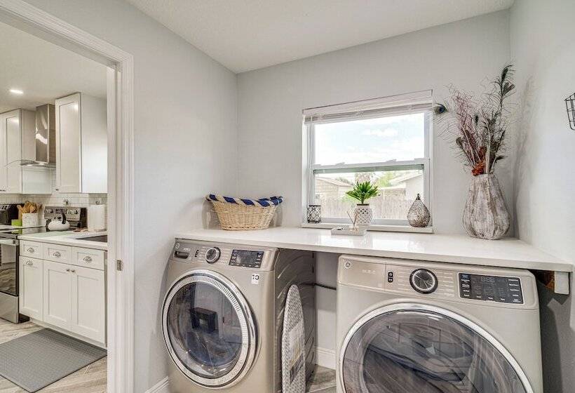 Palm Bay Home W/ Private Yard Near Beaches!