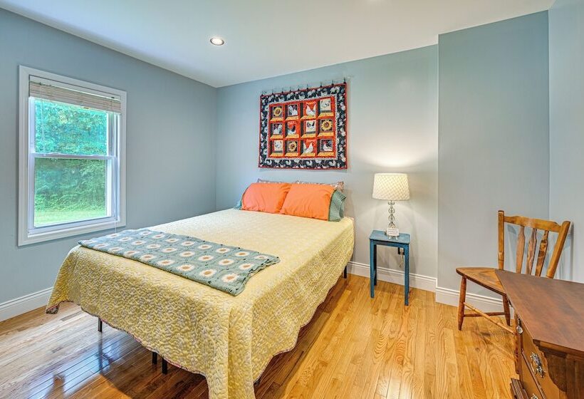 Peaceful Murray Home ~ 8 Mi To Kentucky Lake!