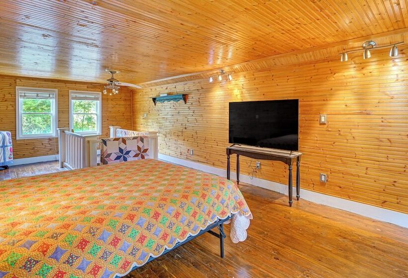 Peaceful Murray Home ~ 8 Mi To Kentucky Lake!