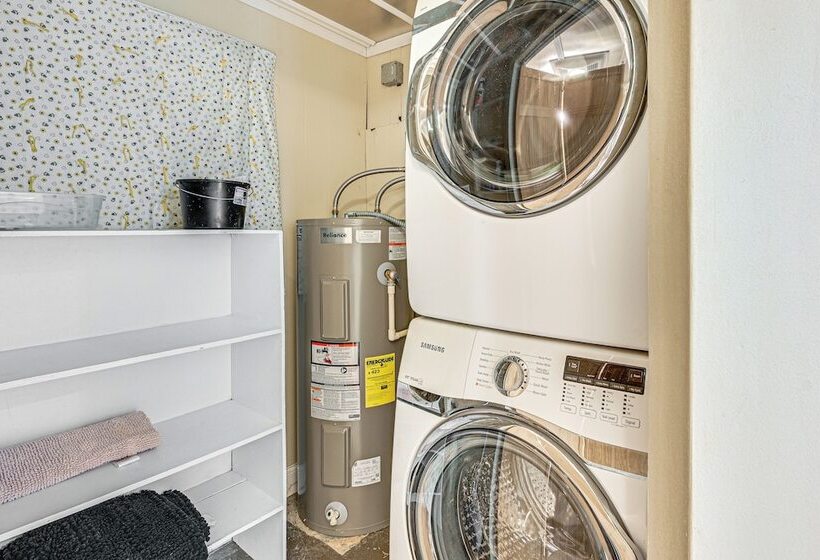 Peaceful Murray Home ~ 8 Mi To Kentucky Lake!