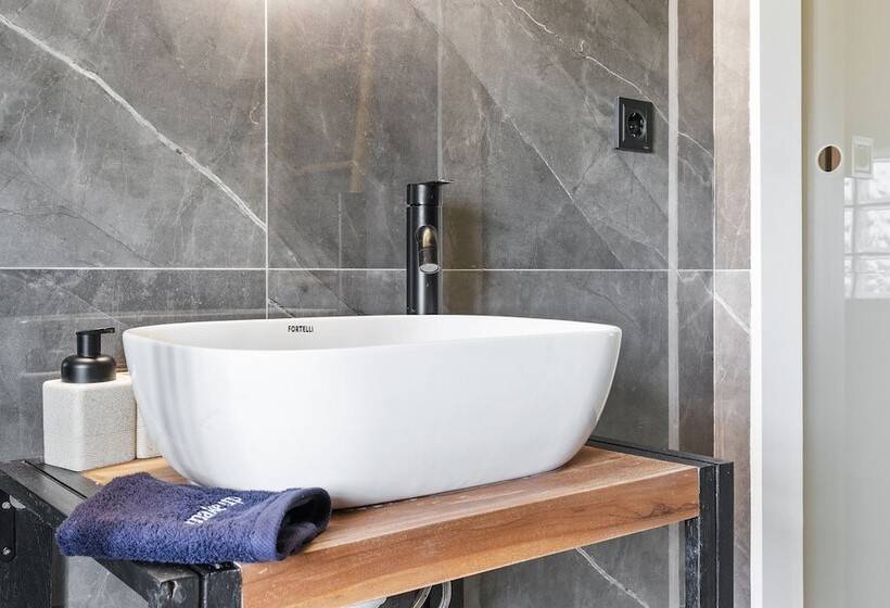 پانسیون Argeno Suites Lefkada