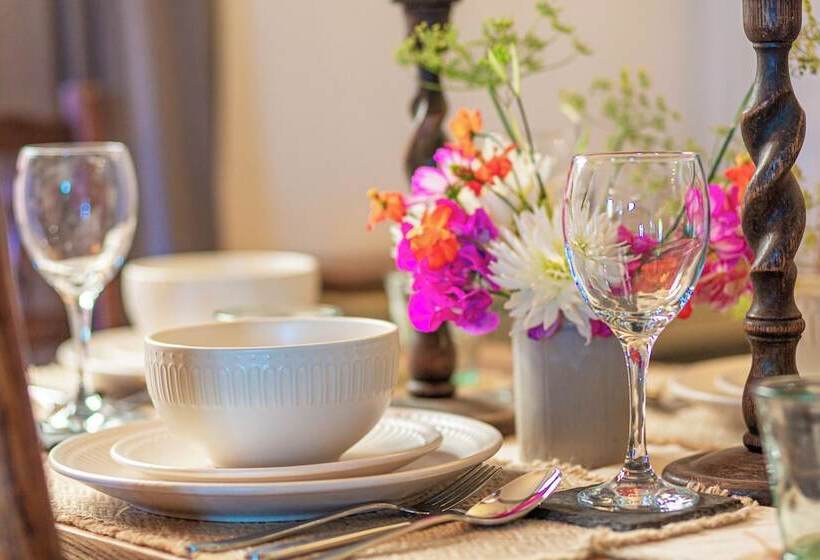 ペンション Lovely 2 Bd With Stunning Views Over Stroud Valley