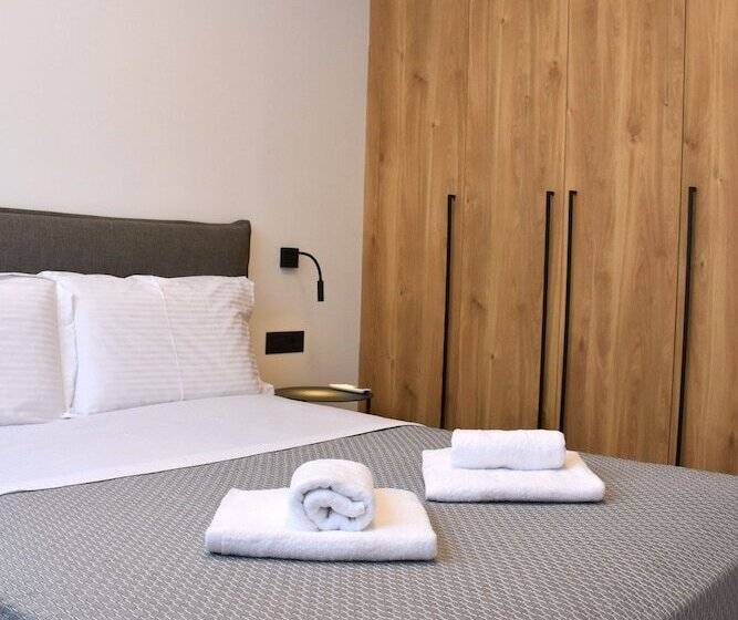 פנסיון Casa Di Pino In Paradisi Square Near Airport