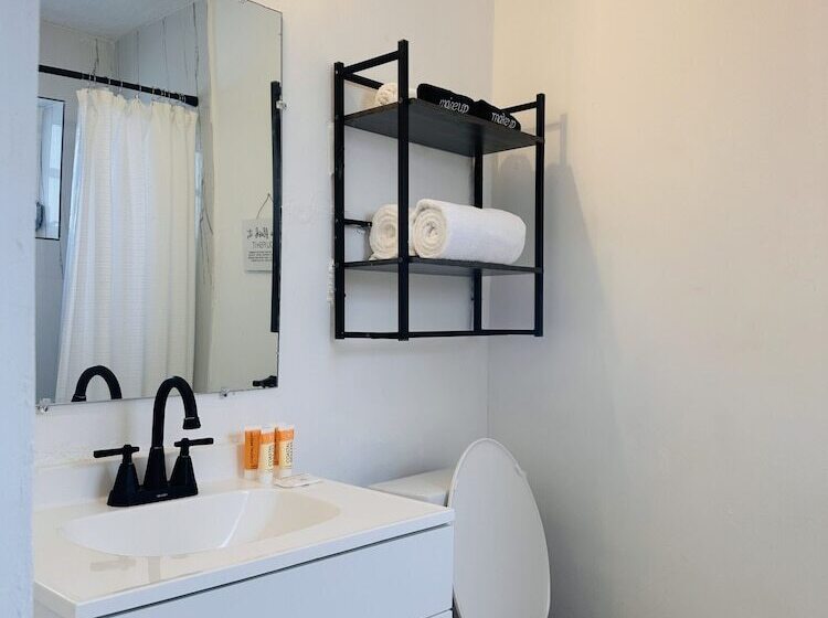 펜션 Wilton Manors Guesthouse