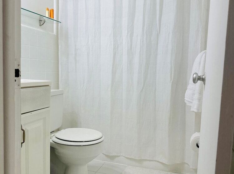 펜션 Wilton Manors Guesthouse