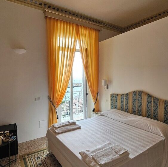 פנסיון Galene   Beachfront In Costa D Amalfi