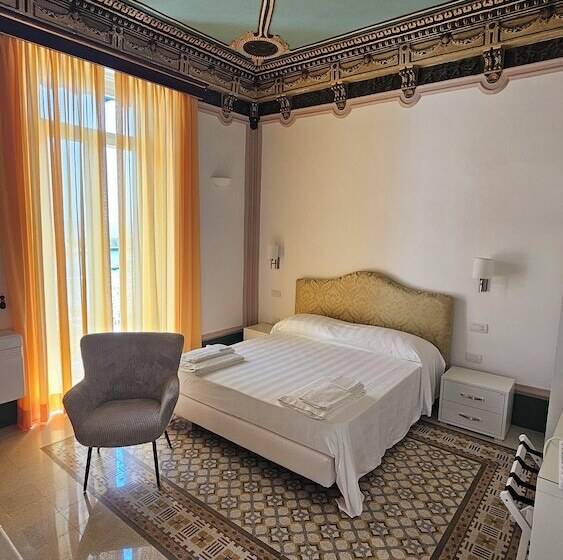 פנסיון Galene   Beachfront In Costa D Amalfi