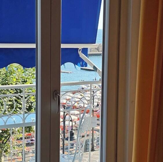 פנסיון Galene   Beachfront In Costa D Amalfi