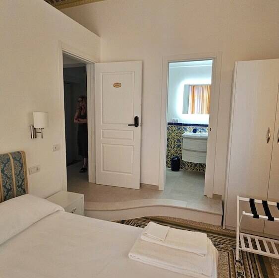 פנסיון Galene   Beachfront In Costa D Amalfi