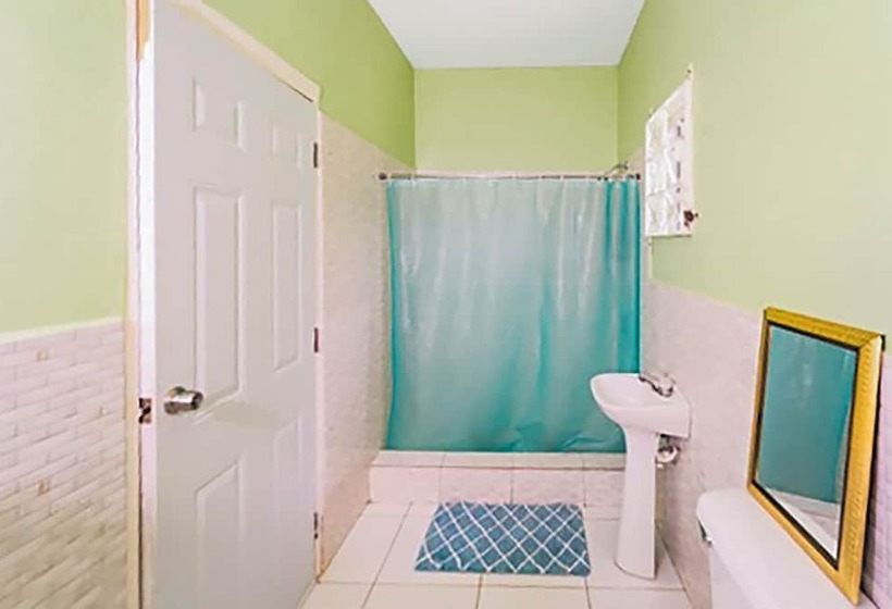 بنسيون Peaceful And Clean In Merced California